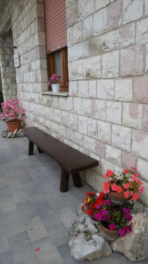 La Residenza Di Bacco Cannara Exterior foto
